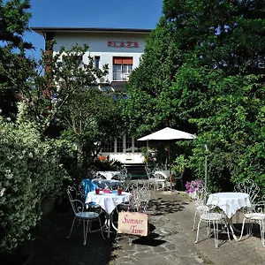 https://plaza-cesenatico.emilia-romagnahotels.net